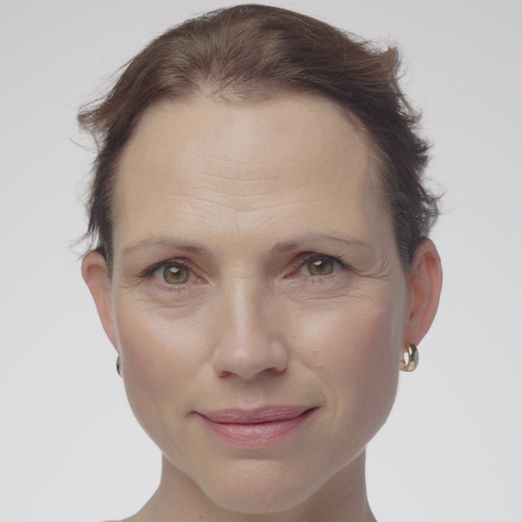 How to apply brow gel for defined, natural-looking brows with up to 3 days hold.